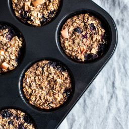 Apple Berry Baked Oatmeal Cups