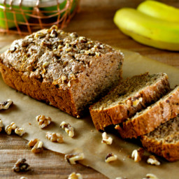 Apple Bread with Cinnamon and Walnuts
