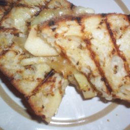 apple-brie-and-caramelized-onion-pa-3.jpg