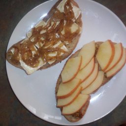 Apple, Brie and Caramelized Onion Panini