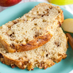 Apple Cinnamon Bread Recipe {An easy fall quick bread recipe}