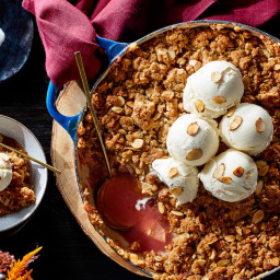 Apple-Cranberry Crisp With Oatmeal-Cookie Crumble