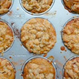 Apple Crumble Muffins (Vegan)