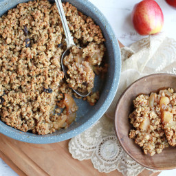 Apple Crumble With Granola Topping