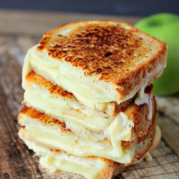 Apple Grilled Cheese
