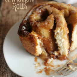 Apple Pie Cinnamon Rolls ~ My two favorite desserts in one #Recipe