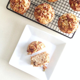 Apple Pie Muffins with Granola Crumble