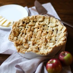Apple Pie with Cheddar Cheese Crust