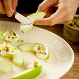 Apple Slices with Goat Cheese and Pistachios