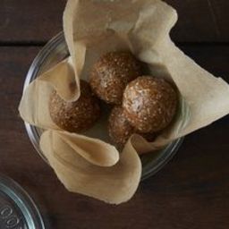 Apricot, Date, and Cashew Snack Balls