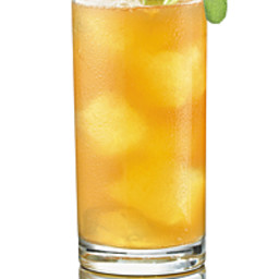 Apricot Sage Bourbon Cocktail | Maker’s Mark Kentucky Straight Bourbon Hand