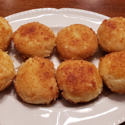 Arancini (fried risotto balls)
