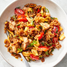 Arroz Chaufa (Fried Rice With Chicken and Bell Pepper)