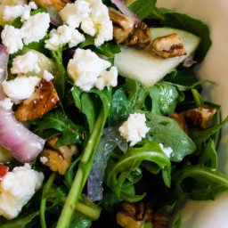 Arugula and Apple Salad with Goat Cheese and Pecans