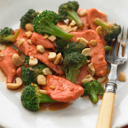 Asian Broccoli Chicken with Cashews