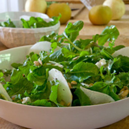 Asian Pear and Arugula Salad with Goat Cheese