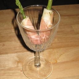 asparagus-and-prosciutto-rolls-2.jpg