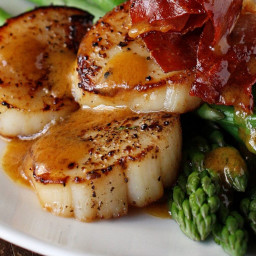 Asparagus with Scallops, Browned Butter and Prosciutto Recipe