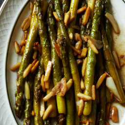 Asparagus with Toasted Almonds and Garlic