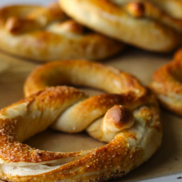 Auntie Anne's Pretzels: Copycat RecipeMakes 12 Adapted from Food Network2 c