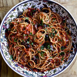 Authentic Italian Spaghetti alla Puttanesca Recipe