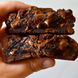 authentic-levain-bakery-dark-chocolate-chip-cookies-2772076.jpg