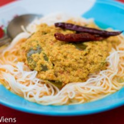 Authentic Thai Fish Curry Recipe: Nam Ya Kati ()