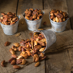 Autumn spiced nuts