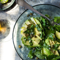 avocado-salad-with-herbs-and-capers-2417951.jpg