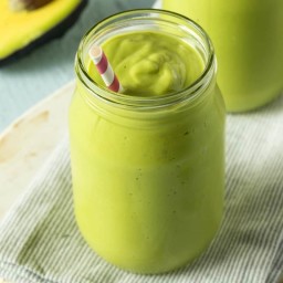 avocado-smoothie-just-3-ingredients-2780421.jpg