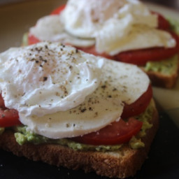 avocado-toast-with-eggs-tomato-1c48e7.jpg