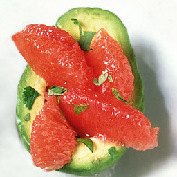 avocado-with-pink-grapefruit-and-lime-2407363.jpg