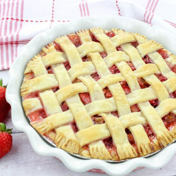 Award-Winning Strawberry Rhubarb Pie