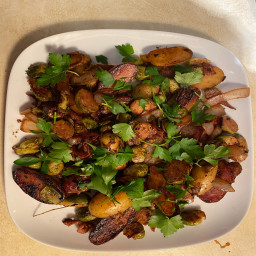 bacon-and-brussels-sprout-hash-e7bf3780b0c4102f0a7e5e9b.jpg