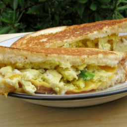 bacon-and-egg-breakfast-grilled-cheese-2052866.jpg