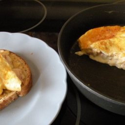 bacon-and-sour-cream-omelet-2.jpg
