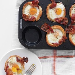 bacon-egg-and-toast-cups.jpg