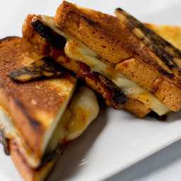 bacon-guinness grilled cheese
