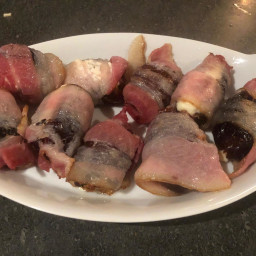 Bacon-wrapped dates stuffed with cream cheese