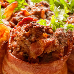 Bacon-wrapped mini meatloaves Recipe