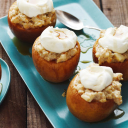 Baked Apples with Oatmeal and Yogurt