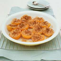 Baked Apricots with Almond Topping