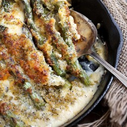 Baked Asparagus with Cheese Sauce