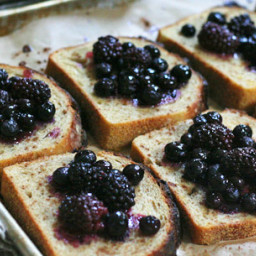 baked-berry-french-toast-1248075.jpg