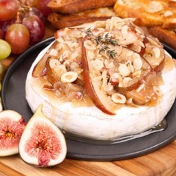 Baked Brie with Caramelized Pear