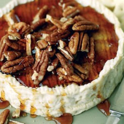 Baked Brie with Pecans