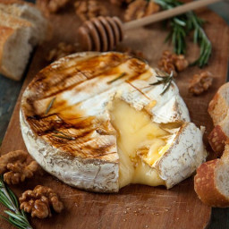 Baked Brie with Rosemary, Honey and Candied Walnuts