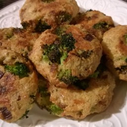 baked-cheese-broccoli-patties-3.jpg
