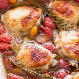 baked-chicken-with-cherry-tomatoes-and-garlic-1307066.jpg