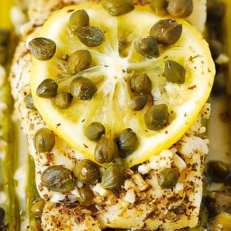 Baked Cod and Asparagus in Garlic Lemon Caper Sauce